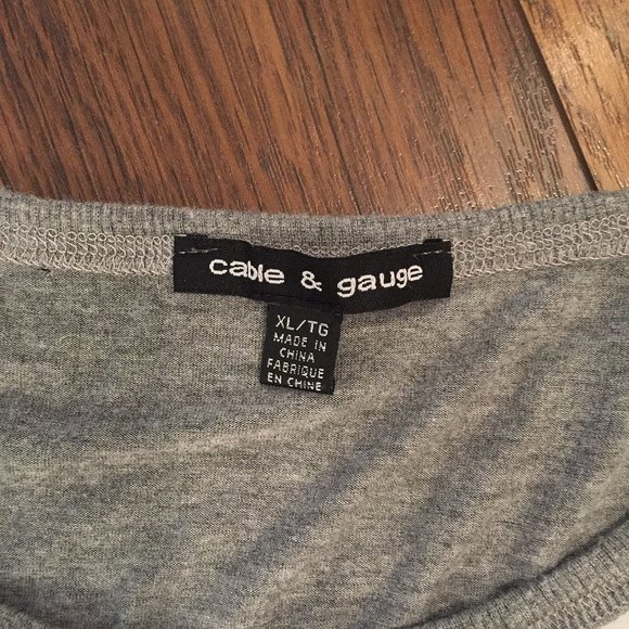 Cable & Gauge Women's Sleeveless Tank Top T-shirt - Picture 9 of 12